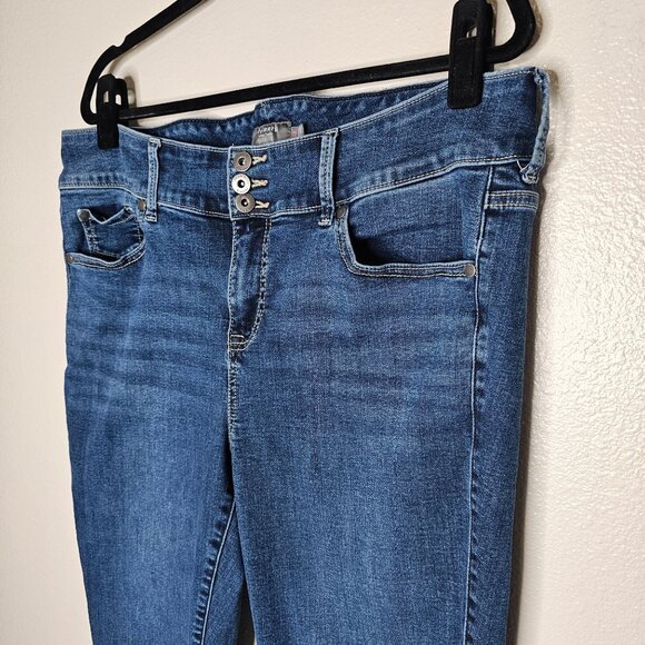 Torrid 16 Jegging Three Button Stretch Skinny High Rise Medium Wash Super Soft - Picture 2 of 5